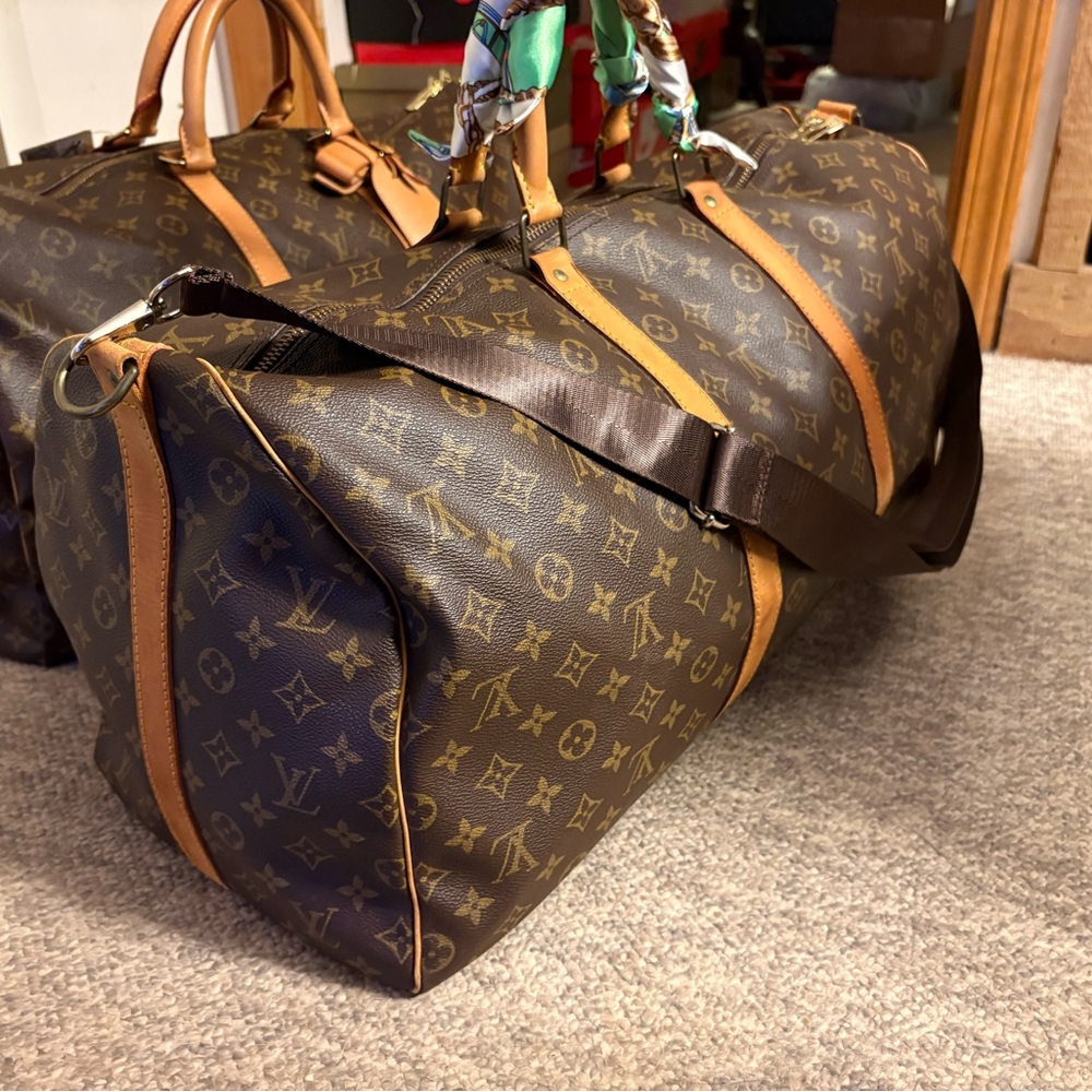 Louis Vuitton Brown Monogram Canvas Keepall 55 Duffel Bag with unbranded strap - Picture 11 of 15